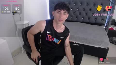 Skorpyon Musclee online show from December 31, 4:27 am