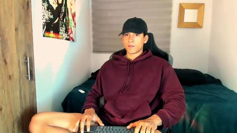 Snapshot of skull_prospect chatting on January 10, 4:22 am Liam Vokov online show from January 10, 4:22 am