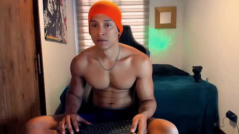 Snapshot of skull_prospect chatting on January 25, 1:30 pm Liam Vokov online show from January 25, 1:30 pm