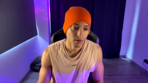 Snapshot of skull_prospect chatting on February 19, 1:06 pm Liam Vokov online show from February 19, 1:06 pm