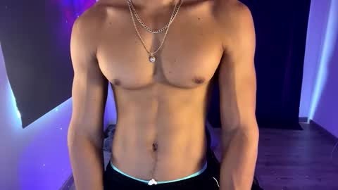 Snapshot of skull_prospect chatting on February 27, 12:34 pm Liam Vokov online show from February 27, 12:34 pm