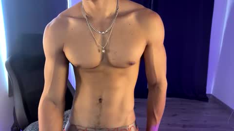 Snapshot of skull_prospect chatting on February 28, 1:47 pm Liam Vokov online show from February 28, 1:47 pm