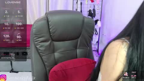 Eliza online show from September 14, 9:58 pm