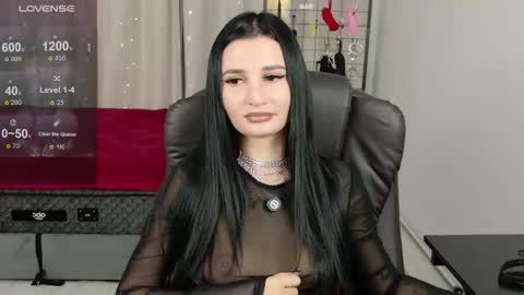 Eliza online show from September 16, 9:38 pm