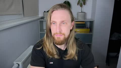 sky_guy25 online show from November 15, 9:11 pm