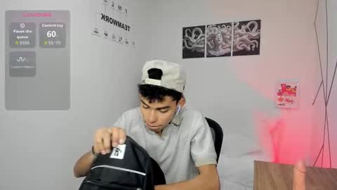 Daniel online show from December 2, 3:23 am