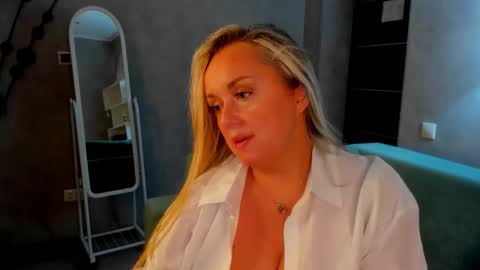 Snapshot of sky_kuper chatting on November 6, 12:11 am Sky online show from November 6, 12:11 am