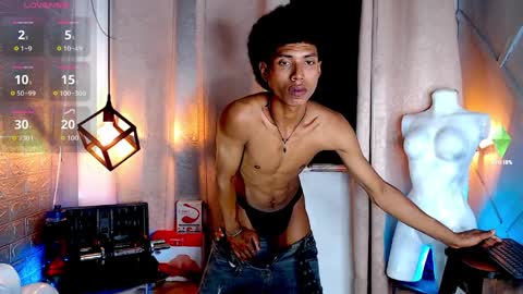 sky_walkerss online show from April 1, 12:33 am