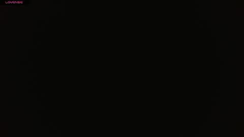 Snapshot of sky_walkerss chatting on April 26, 5:43 pm sky_walkerss online show from April 26, 5:43 pm