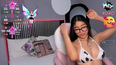 S O F I  online show from October 18, 3:57 pm