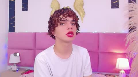 Angel online show from December 14, 1:49 pm