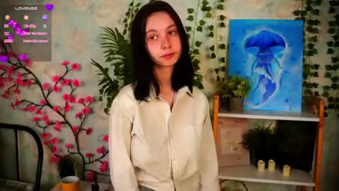 Melissa online show from May 17, 4:14 pm