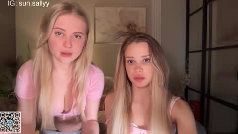 Snapshot of skyeveil chatting on February 24, 8:07 pm Skye online show from February 24, 8:07 pm