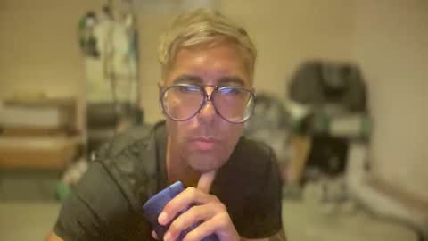 IAN HARD online show from March 1, 3:03 pm