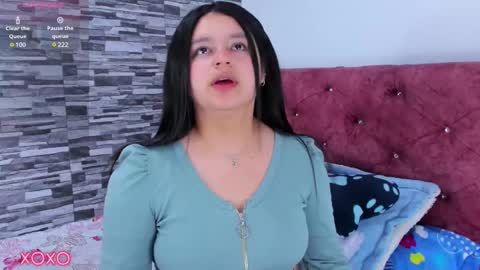 Snapshot of skyhotgirl chatting on February 17, 6:59 pm Sky online show from February 17, 6:59 pm