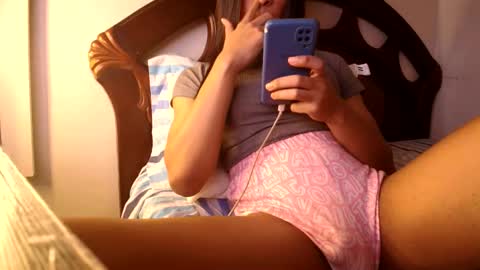 skyla online show from November 16, 5:57 am