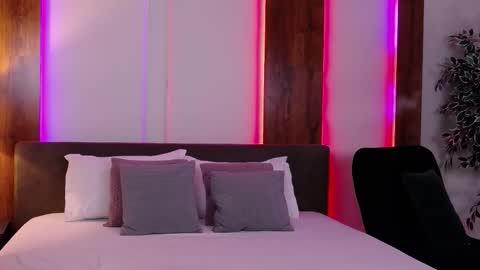 SkylarSpark online show from November 7, 9:26 pm