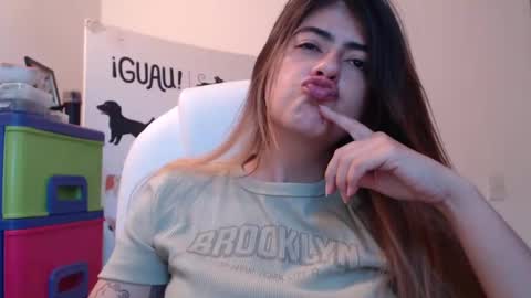 Skyler online show from December 29, 10:47 pm