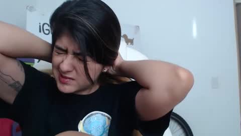 Skyler online show from January 6, 3:40 pm