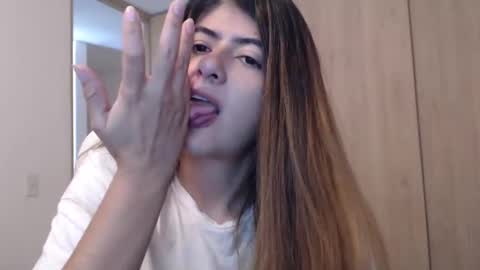 Skyler online show from January 15, 5:50 am