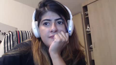 Skyler online show from January 28, 11:50 pm