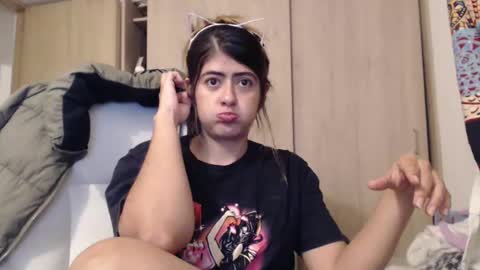 Skyler online show from February 8, 2:26 am