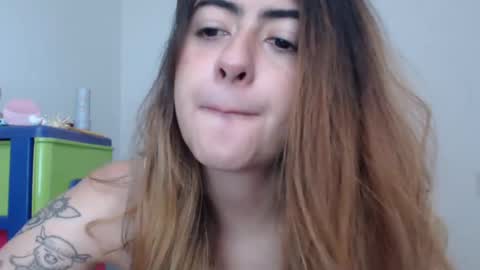 Skyler online show from February 9, 7:52 pm