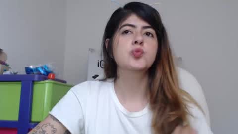 Skyler online show from February 16, 9:59 pm