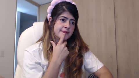 Skyler online show from March 7, 11:38 pm