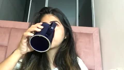 Skyler online show from April 21, 1:07 am