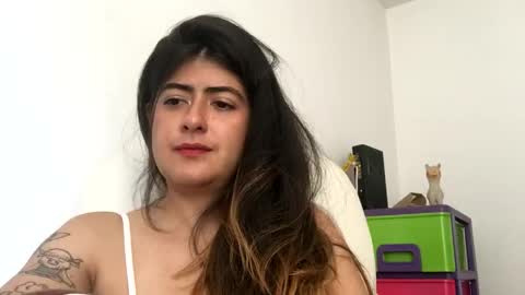 Snapshot of skyler1195 chatting on May 2, 8:14 pm Skyler online show from May 2, 8:14 pm
