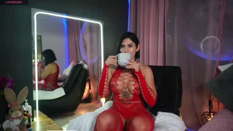    online show from February 10, 12:20 pm