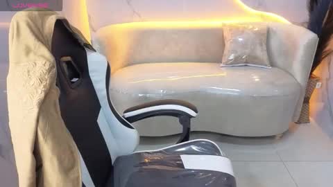 Live 800am 200pm COLOMBIAN HOUR online show from October 21, 12:50 pm