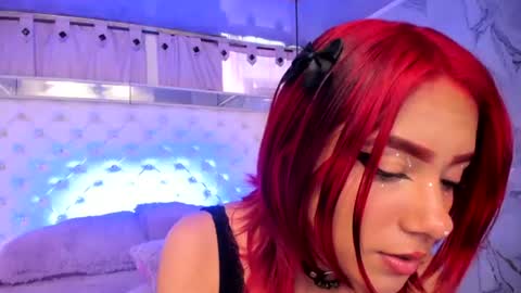 Snapshot of skyler_rouse chatting on July 21, 7:49 pm skyler_rouse online show from July 21, 7:49 pm