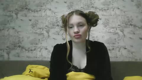 Skyler online show from February 23, 6:12 pm