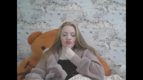 Skyler online show from September 28, 11:48 am