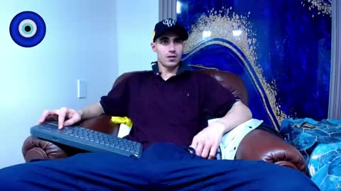 Snapshot of skyler_wild chatting on May 27, 8:50 pm Skyler online show from May 27, 8:50 pm