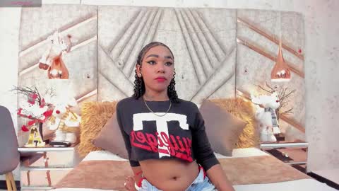 skylerbloom online show from December 17, 2:50 am