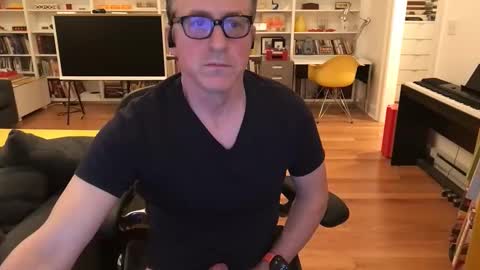 Skyline3371 online show from February 10, 5:00 am