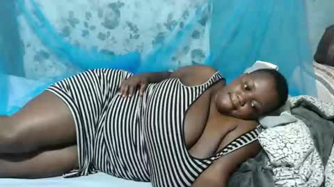 sheliah online show from February 12, 5:24 am