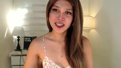 Snapshot of skyllerkent chatting on January 7, 1:49 am Sky online show from January 7, 1:49 am