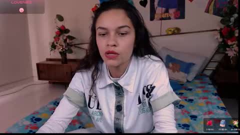 skyloverhot online show from October 15, 1:55 pm