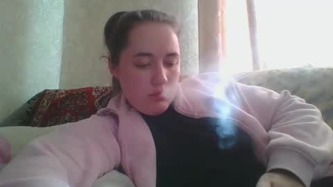 skyressie333 online show from April 24, 8:17 am