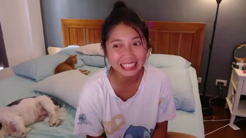 Snapshot of skytime96 chatting on June 5, 4:52 am Sky online show from June 5, 4:52 am