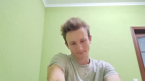 Snapshot of skyvolt9 chatting on November 21, 8:13 am skyvolt9 online show from November 21, 8:13 am