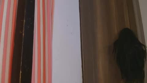 Snapshot of skyy_brown chatting on March 2, 3:37 pm Bella online show from March 2, 3:37 pm