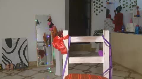 Snapshot of skyy_brown chatting on November 10, 11:37 pm Bella online show from November 10, 11:37 pm