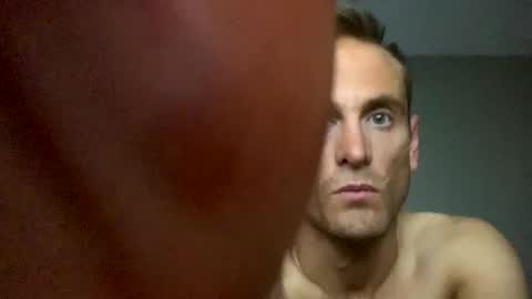 Snapshot of skyywithlove1409 chatting on November 17, 8:20 am Skyler and Tyler online show from November 17, 8:20 am