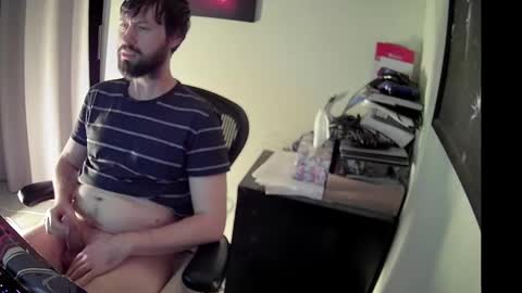 Snapshot of slave2pussy chatting on December 22, 5:45 am slave2pussy online show from December 22, 5:45 am