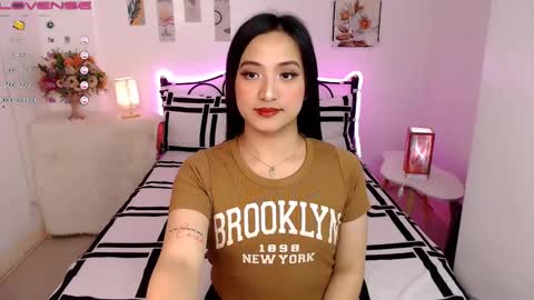 Queen Cyrine online show from February 5, 2:40 am